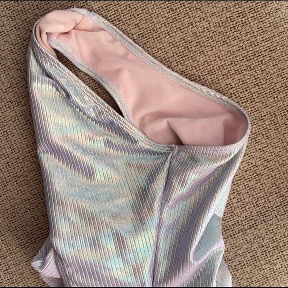 Target Swinsuit - Picture 9 of 10